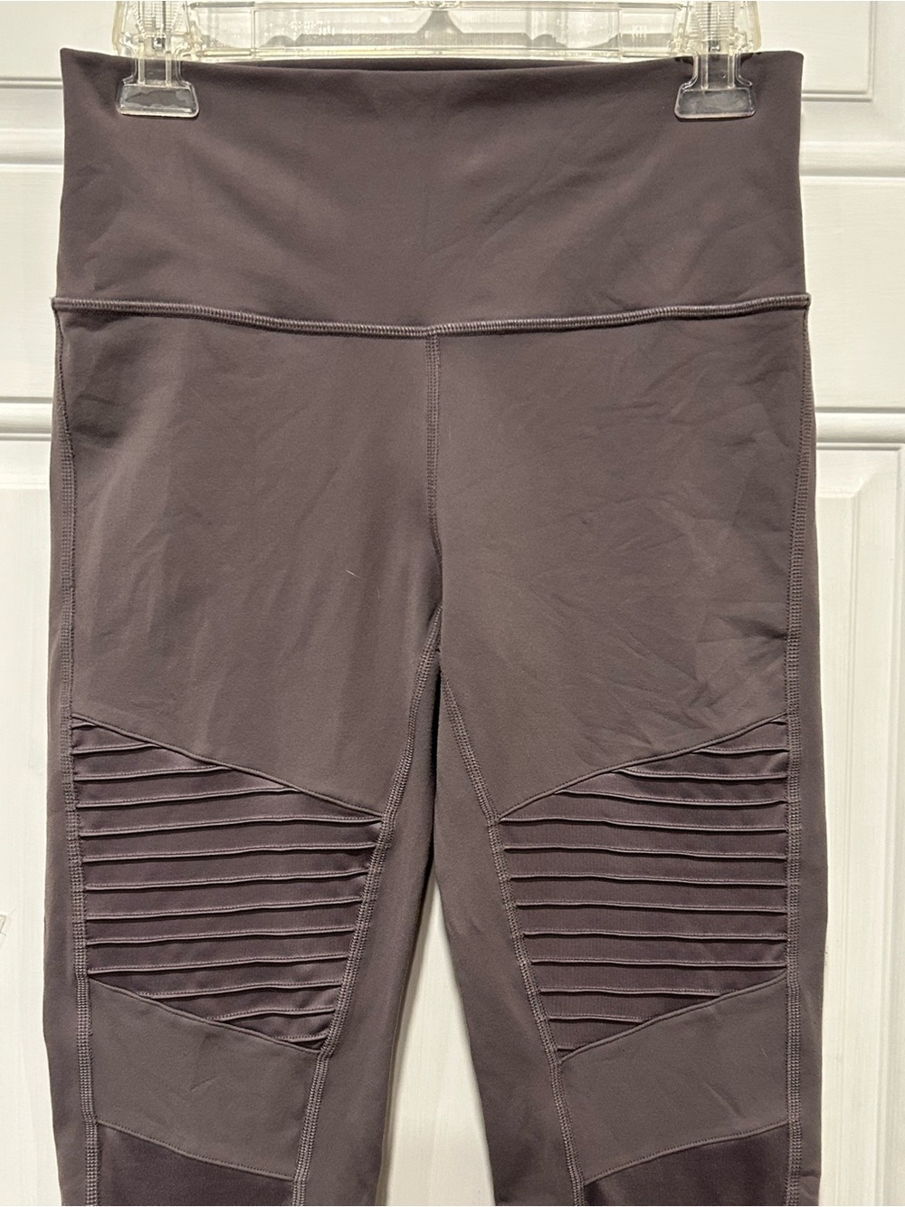 ALO Yoga Moto Leggings Grey Ribbed High Waisted Stretch Athleisure Gym Large - Picture 3 of 9